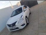 Nissan Sunny-1