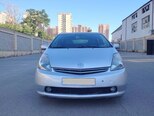 Toyota Prius-2