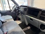 Ford Transit-11