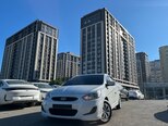 Hyundai Accent-1