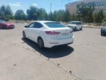 Hyundai Avante-2