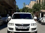 Volkswagen Touareg-1