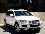 Volkswagen Touareg-2