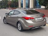 Hyundai Elantra-2