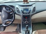 Hyundai Elantra-4