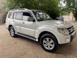 Mitsubishi Pajero-4
