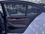 BMW 530e-15