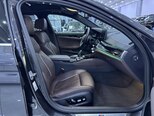 BMW 530e-12