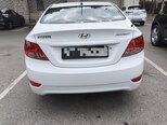 Hyundai Accent-4