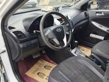 Hyundai Accent-8