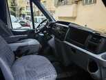 Ford Transit-12