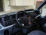 Ford Transit-9