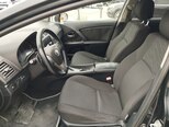 Toyota Avensis-12