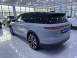 Nio ES8-6
