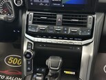 Toyota Land Cruiser-26