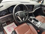 Volkswagen Touareg-14