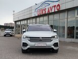 Volkswagen Touareg-3