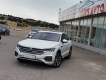Volkswagen Touareg-1