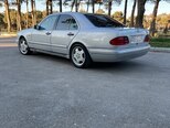 Mercedes E 200-13