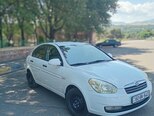 Hyundai Accent-4