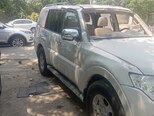 Mitsubishi Pajero-9