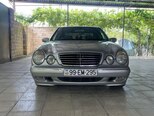 Mercedes E 240-1