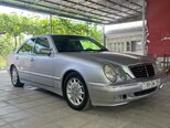Mercedes E 240-2