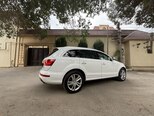 Audi Q7-11