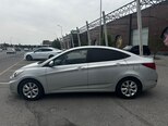 Hyundai Accent-5