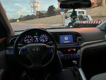 Hyundai Elantra-12