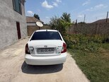 Hyundai Accent-6