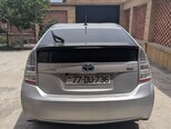 Toyota Prius-3