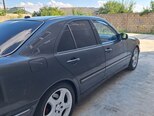 Mercedes E 320-17