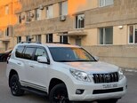 Toyota Land Cruiser Prado-4