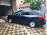 SEAT Ibiza-4