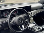 Mercedes E 300-11