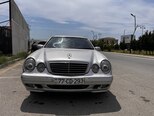 Mercedes E 240-1