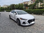 Hyundai Elantra-2