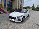 Hyundai Elantra-3