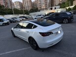 Tesla Model 3-4