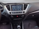 Hyundai Accent-14