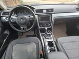 Volkswagen Passat-8