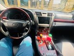 Lexus LS 460L-19