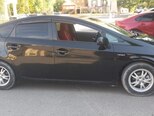 Toyota Prius-8