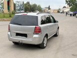 Opel Zafira-13