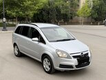 Opel Zafira-2