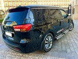 Kia Carnival-10