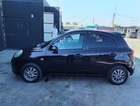 Nissan March-5