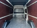 Ford Transit-10