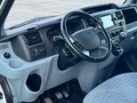 Ford Transit-9